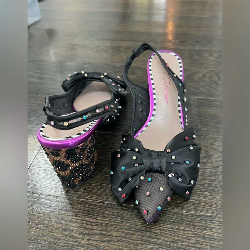 NWOT Betsey Johnson Dafney Pointed Toe Slingback Heel Sz 6.5 - Picture 2 of 6